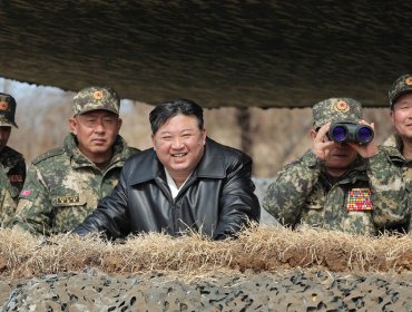 Kim Jong Un presenta lanzacohetes nucleares antes del congreso del Partido del Trabajo