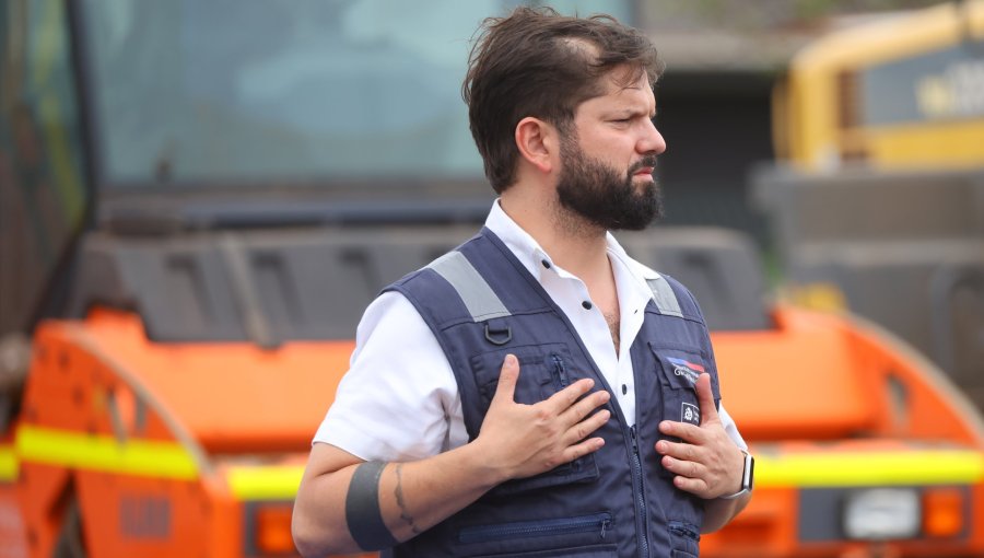 Diputados UDI califican de "vergonzoso" e "impresentable" el bono que aumentó sueldo del Presidente Boric y exigen que lo devuelva