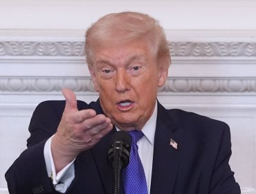 Donald Trump reacciona a fallo de la Corte Suprema de EE.UU. y anuncia un nuevo arancel general del 10%