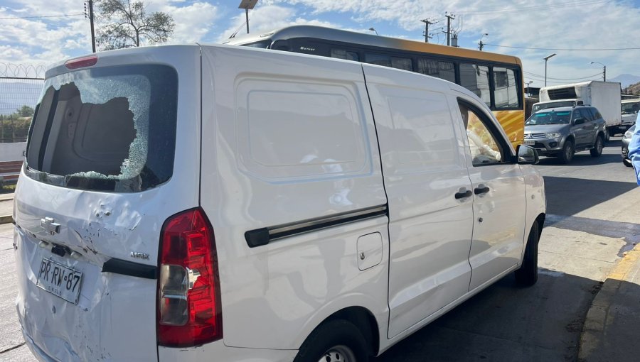 Detienen en La Calera a cuatro sujetos que robaron minimarket en El Melón: Dos delincuentes recibieron disparos de Carabineros