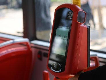 Alza del transporte afecta a usuarios de Santiago y reabre debate por subsidios