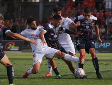 Unión Española inicia su camino de retorno a Primera ante San Luis