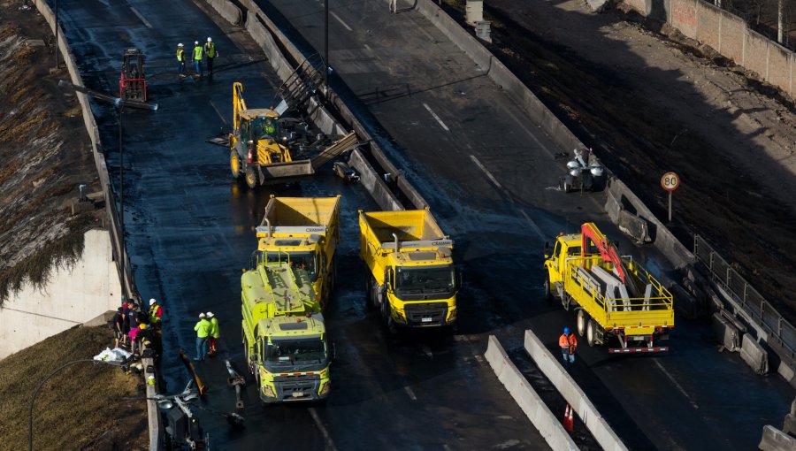 Subsecretaría de Redes Asistenciales confirma nuevo fallecido tras explosión de gas en Renca: cifra de muertos se eleva a 10