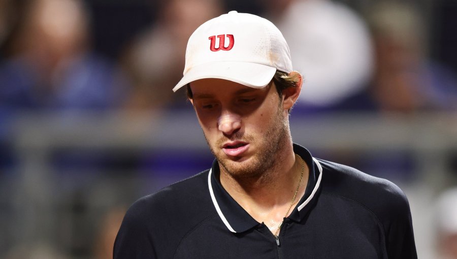 Jarry debutó con derrota en el ATP de Santiago y extendió su calvario en el tour