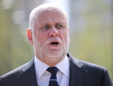 Ministro Elizalde aclara que cable con China aún se encontraba en evaluación y nunca ingresó a la Contraloría