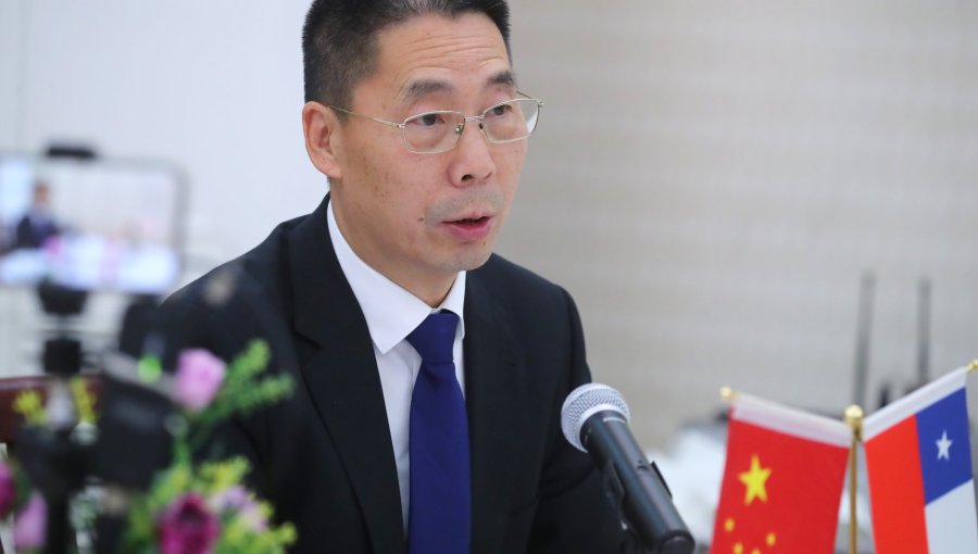 Embajador de China en Chile defiende cable submarino entre ambos países: "No supone riesgo de seguridad"