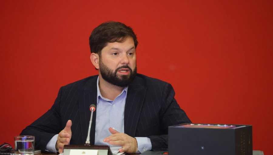 Presidente Boric por cable submarino de fibra óptica que uniría Hong Kong con Concón: "Está en evaluación"