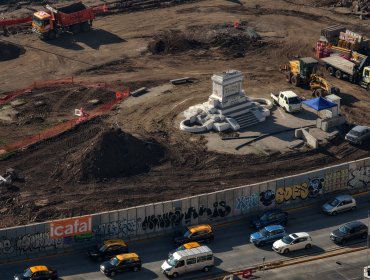 Iván Poduje respalda el regreso de estatua del General Baquedano a Plaza Italia: "Que no se apure por razones políticas"
