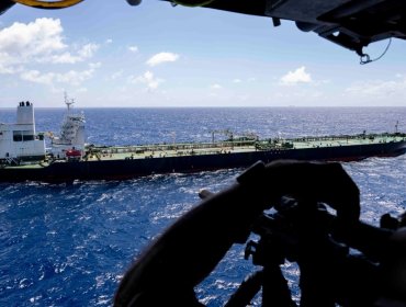 EE.UU. intercepta tercer petrolero en el Índico por violar veto al crudo del Caribe