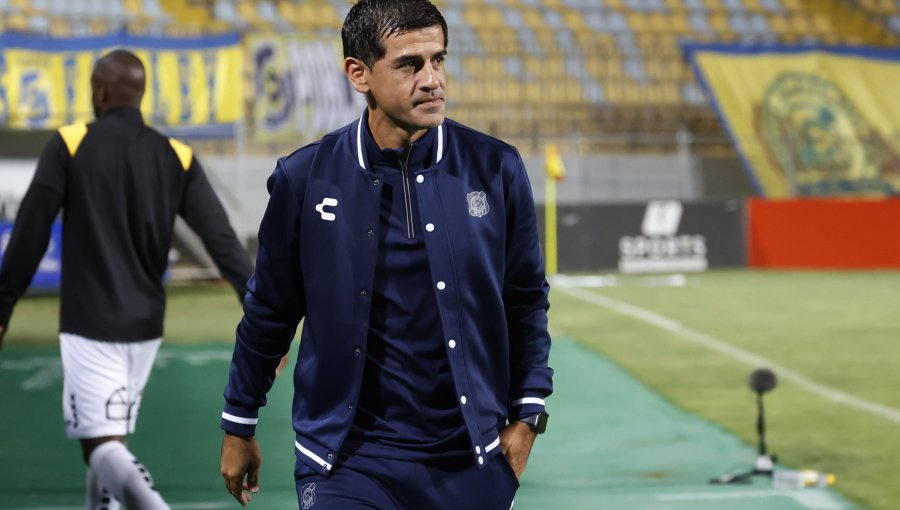 Everton designa dupla técnica interina luego de la salida de Javier Torrente