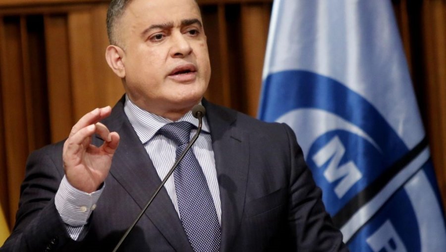 Renuncian el fiscal general y el defensor del Pueblo de Venezuela tras casi una década en sus cargos