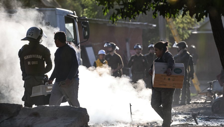 Desalojo final del campamento Dignidad: Carabineros controla incidentes y despliega amplio operativo en la Quebrada de Macul
