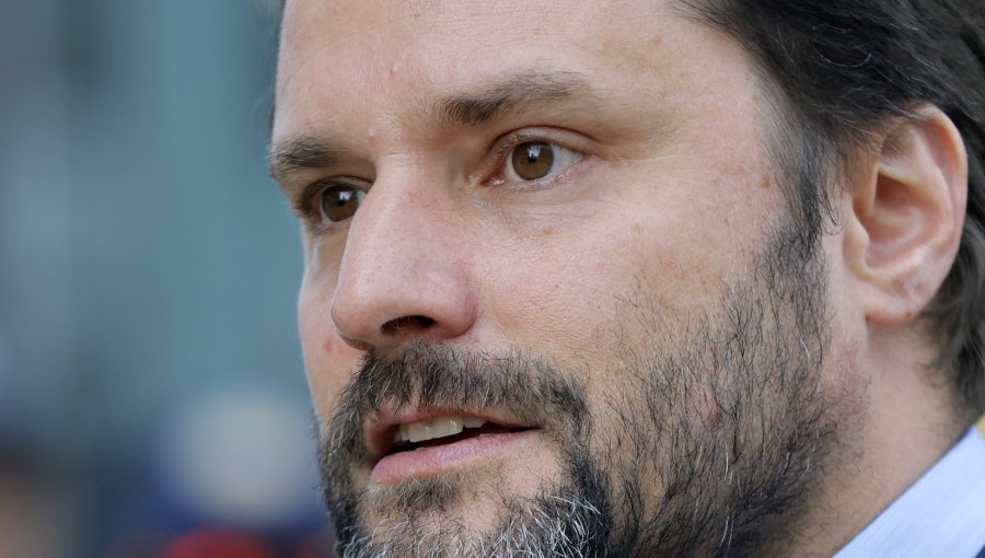 Alcalde Bellolio celebra el regreso de Baquedano y lo proyecta como “restitución democrática” que cierra una era de división