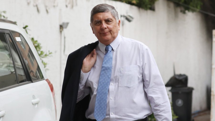 Futuro jefe de gabinete Claudio Alvarado acusa opacidad por cable Chile–China en transición