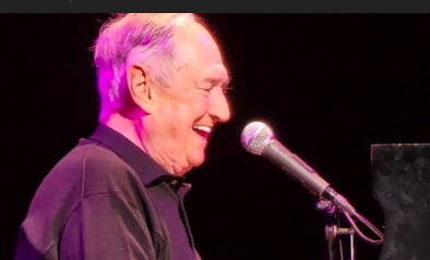 Fallece a los 86 años Neil Sedaka, ídolo del pop y rock de los años 60 y 70