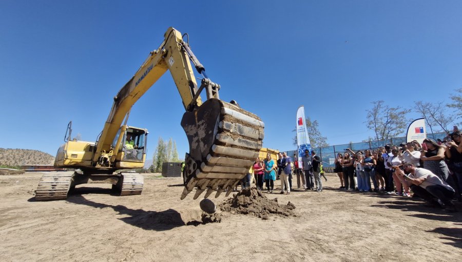 Minvu inicia proyecto habitacional para 296 familias de Los Andes
