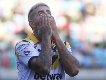 Holgado sigue en cancha: TAS aplaza sanción y asegura su presencia en Coquimbo Unido durante el primer semestre