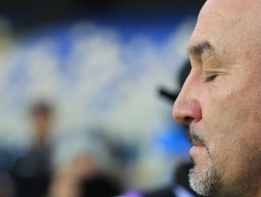 Patricio Almendra hace oídos sordos a los cuestionamientos por el mal inicio de Deportes Concepción