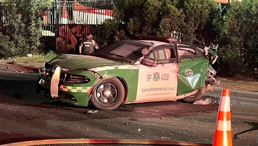 Conductor en estado de ebriedad impacta patrulla y deja a funcionaria de Carabineros lesionada en la ruta 68 de Lo Prado
