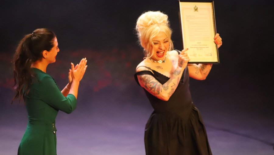 Mon Laferte tras ser declarada Hija Ilustre: "Viña fue, es y seguirá siendo mi hogar"