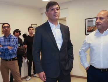 Johannes Kaiser denuncia a Parisi por eventual uso de instrumento público falso