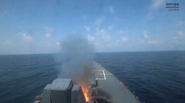 Irán amenaza con atacar cualquier barco que cruce el estrecho de Ormuz