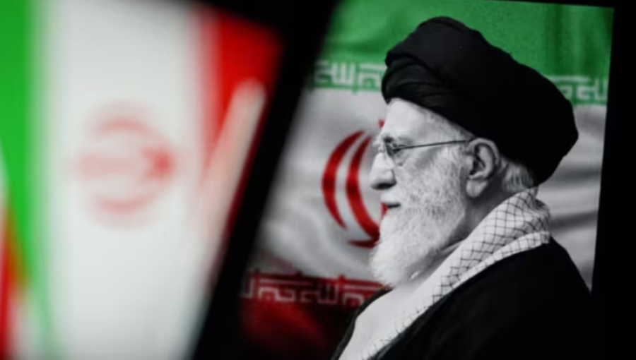 Muere la viuda de Jamenei tras los bombardeos de EE.UU. e Israel que devastan a la cúpula iraní