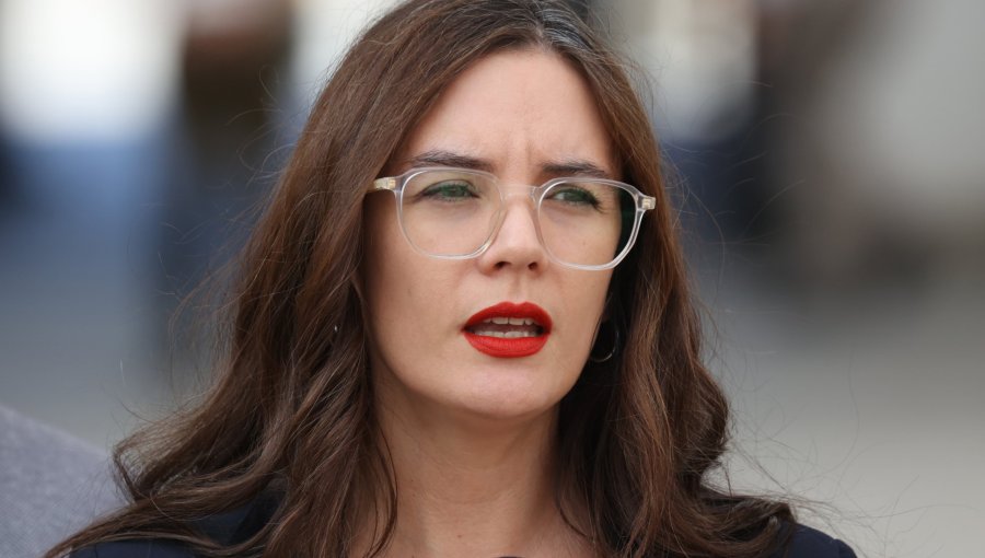 Ministra Vallejo endurece el tono por cable a China y acusa a la oposición de “poner un manto de duda” sobre el Gobierno