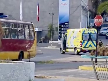 Microbús choca con ambulancia y se da a la fuga en la Av. Argentina de Valparaíso