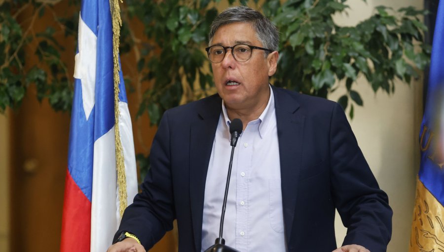 Vicepresidente del PS, Arturo Barrios, llama a la autocrítica y apuesta por la unidad ante comité ampliado en La Moneda