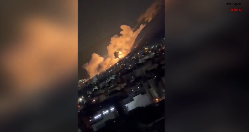 Israel lanza nueva ofensiva sobre Beirut y bombardea la sede de Al Manar en el bastión de Hezbolá