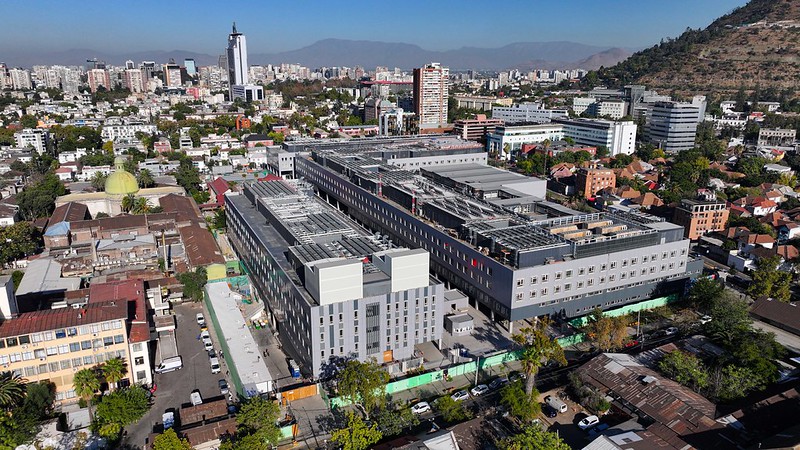Nuevo Hospital del Salvador alcanza 98% de avance, pero sigue sin fecha de apertura
