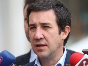 Presidente de la UDI, Guillermo Ramírez, acusa al presidente Boric de “problemas con la verdad” por cable chino y advierte que Sala Cuna no se aprobará