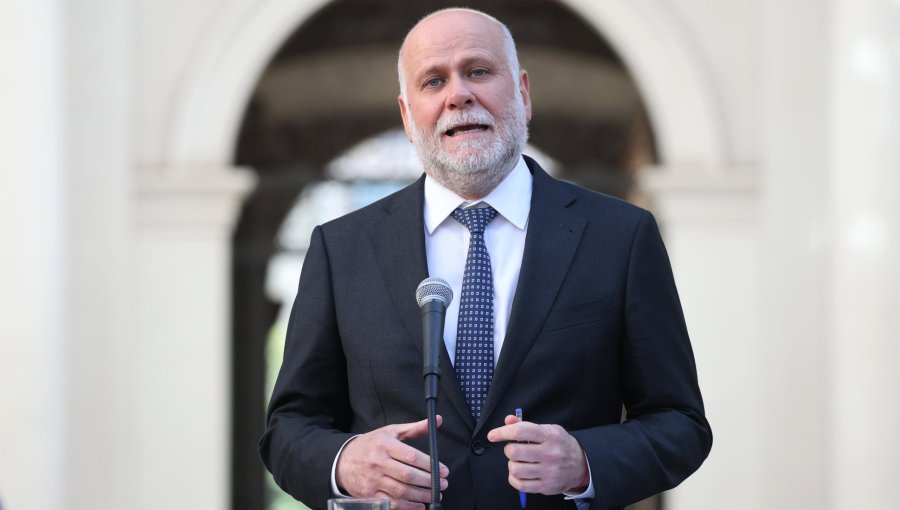 Ministro del Interior tras quiebre entre Boric y Kast por cable chino: "Es una mala señal para nuestra democracia"