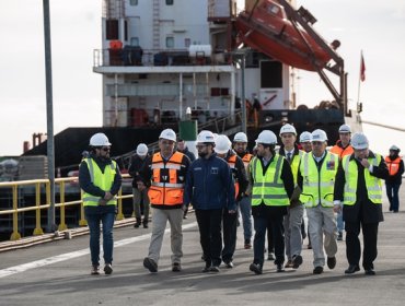 Presidente Boric encabeza última actividad por desarrollo portuario en Magallanes