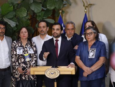 Gajardo arremete contra el Senado tras aprobación de proyecto que beneficia a condenados mayores: “Es un día negro para la democracia”