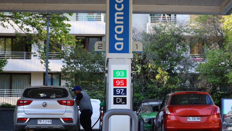 Precio promedio de las bencinas aumentará $20 por litro este jueves