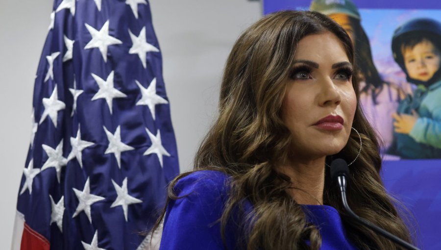 Trump destituye a Kristi Noem tras polémico operativo migratorio en Minneapolis que dejó dos estadounidenses muertos