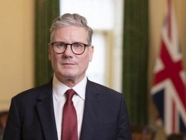 Primer ministro de Reino Unido refuerza presencia militar británica en Oriente Próximo ante escalada de ataques