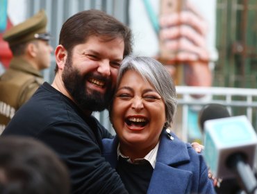 Jeannette Jara asistirá al cónclave oficialista y se reencontrará con Presidente Boric