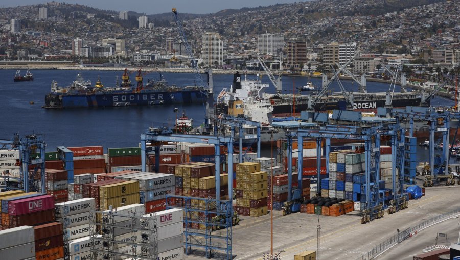 Editorial: Los “Súper Sueldos” del Puerto de Valparaíso: Una discusión necesaria para cuidar los recursos del Estado