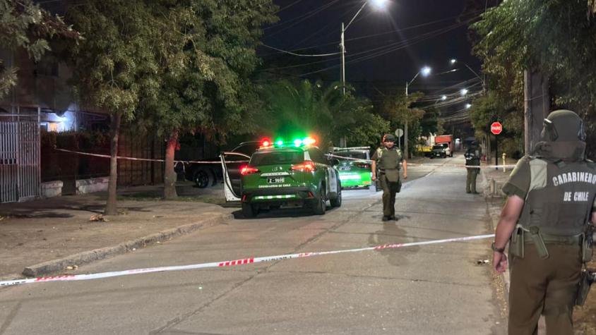 Sujeto balea a sus exsuegros tras brutal agresión a su expareja en Pedro Aguirre Cerda