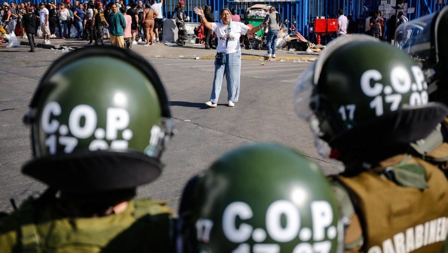 Incidentes marcan desalojo de comercio ambulante en las afueras de Santiago 1