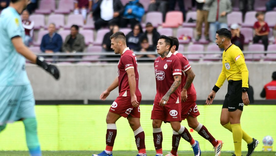 La Serena confirmó su buen momento con una contundente goleada sobre La Calera