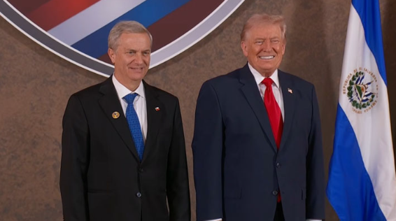 José Antonio Kast posa junto a Donald Trump en cumbre sobre seguridad regional