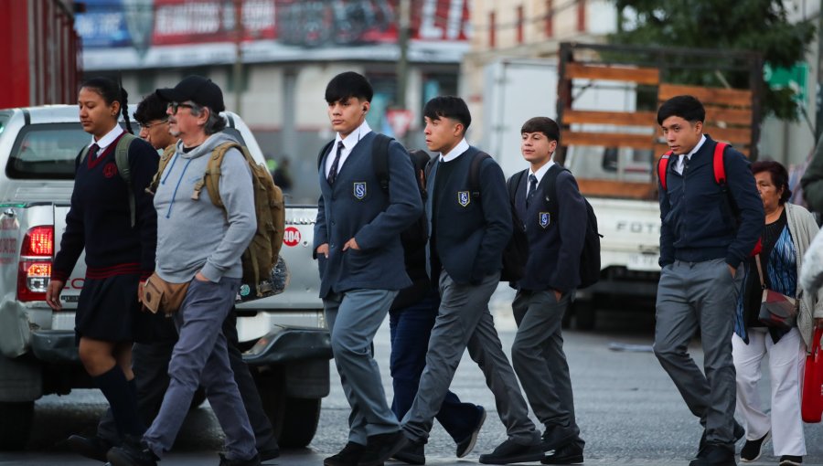 Colegios de Valparaíso y Viña del Mar suspenderán clases por cambio de mando: Conoce acá el listado de establecimientos