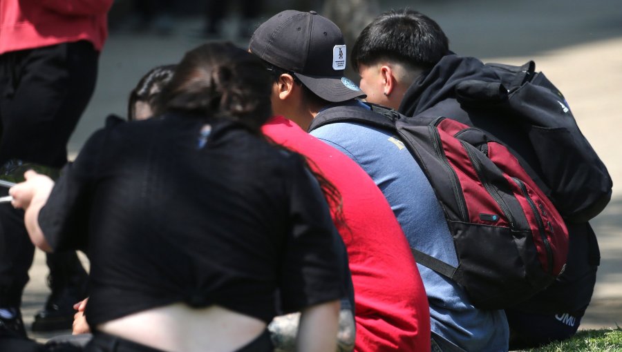 Resultados del Simce 2025 evidencian estancamiento y mayor brecha de género en Matemática