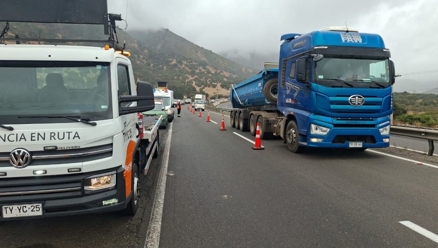 Accidente múltiple en la Ruta 5 Norte deja un fallecido y cinco lesionados en Nogales