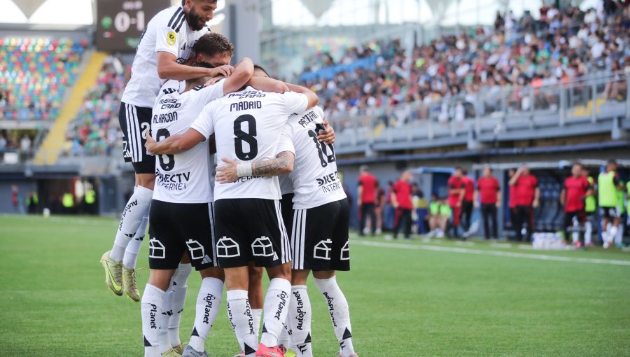 Colo Colo sanó sus heridas del Superclásico y trepó hasta la cima del torneo