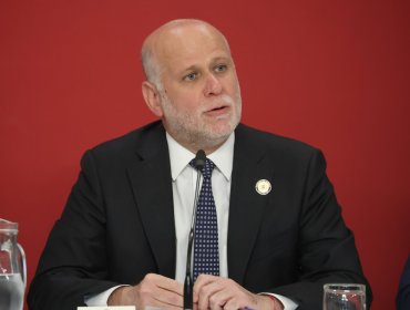 Ministro Elizalde arremete contra Kast por romper diálogo previo al cambio de mando: “Parece estar en su ADN no sentarse con quien piensa distinto”